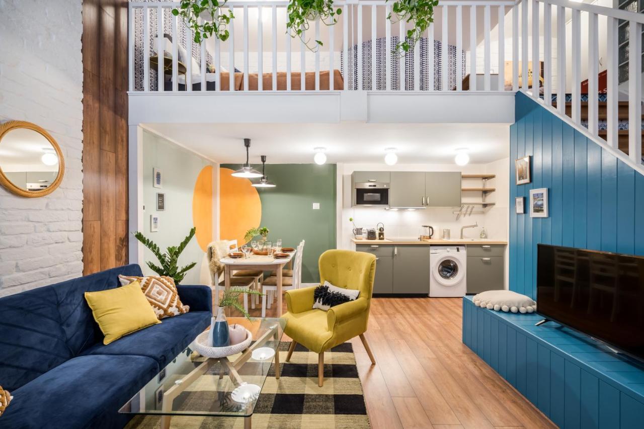 Colorful Designer Home In The Heart Of Budapest Ngoại thất bức ảnh