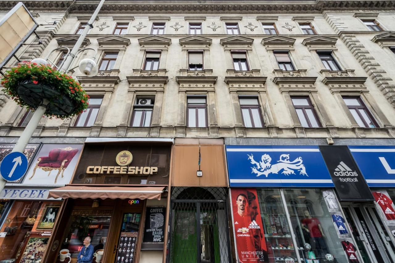 Colorful Designer Home In The Heart Of Budapest Ngoại thất bức ảnh
